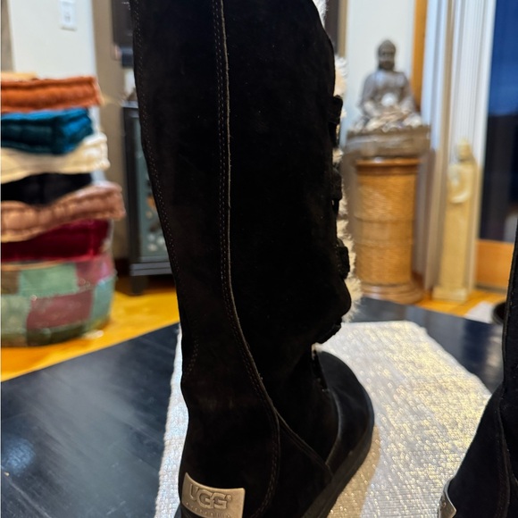 UGG Whitley lace up boots black  39 or 8.5 - Picture 10 of 15